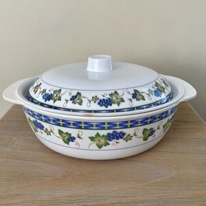 Vintage Melamine Ware Covered Serving Bowl with a Grape Pattern